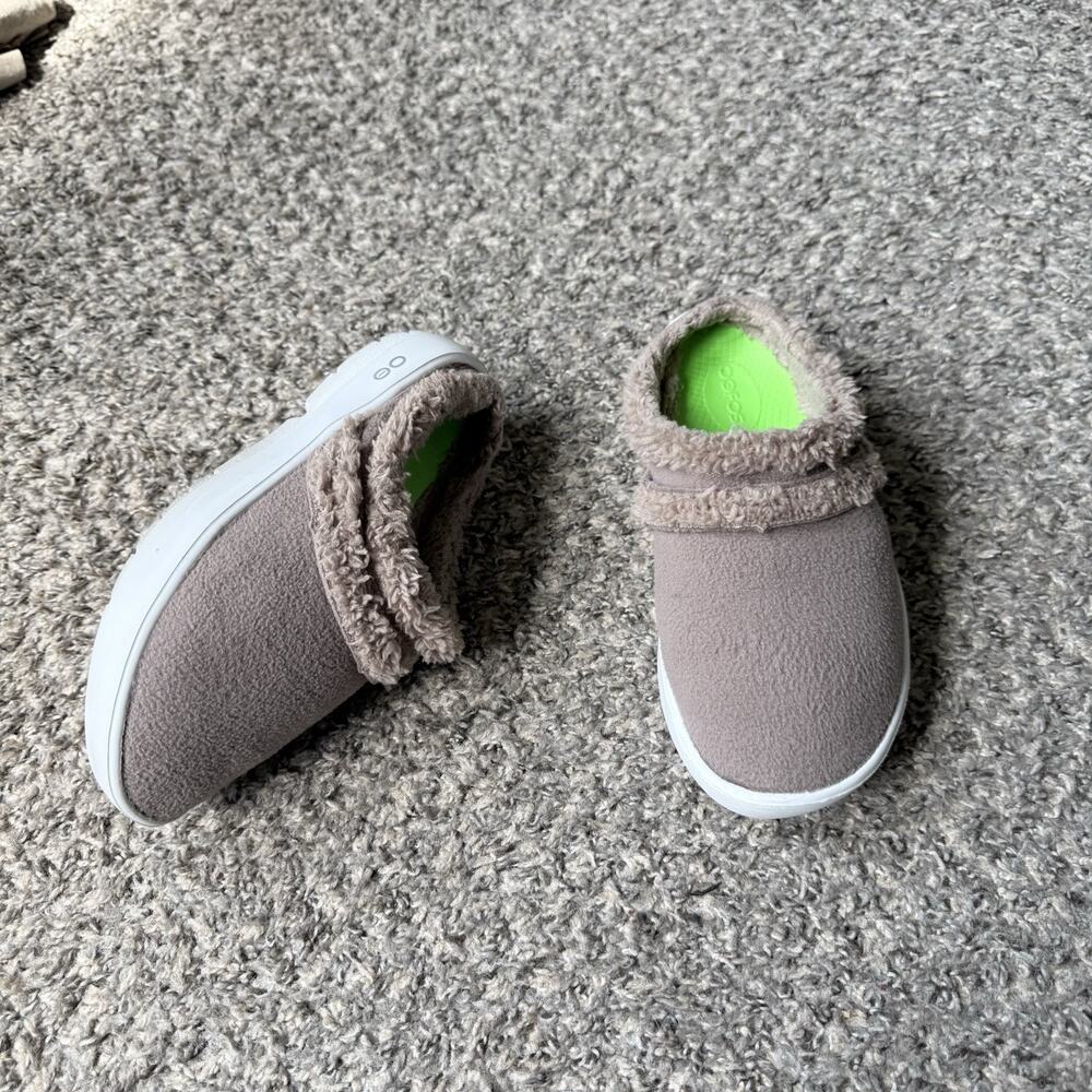 OOFOS Oocoozie Tan Brown Sherpa Recovery Mule Shoes Slippers Size US 7